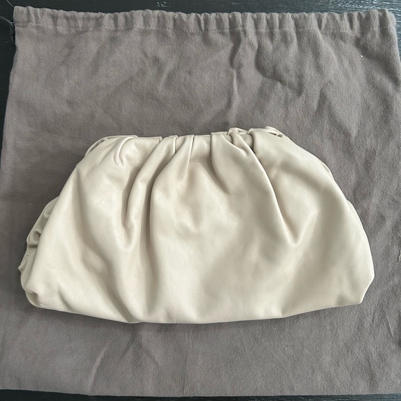 Bottega Veneta pouch - Picture 3 of 9